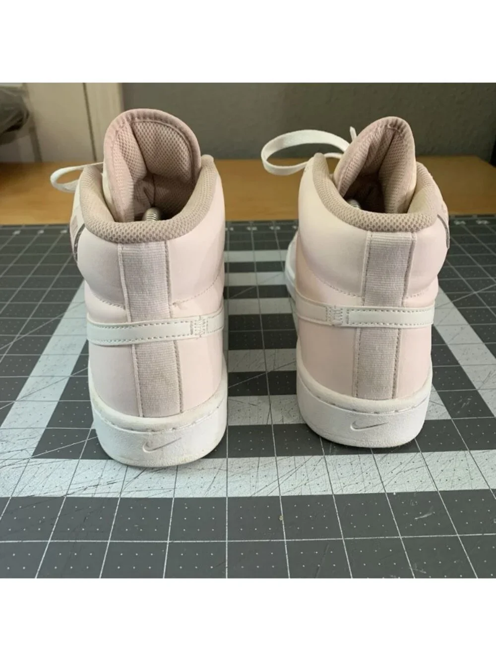 Nike Court Royale 2 Mid Sneakers Women's 8.5 Light Soft Pink Shoes FD0286-600
